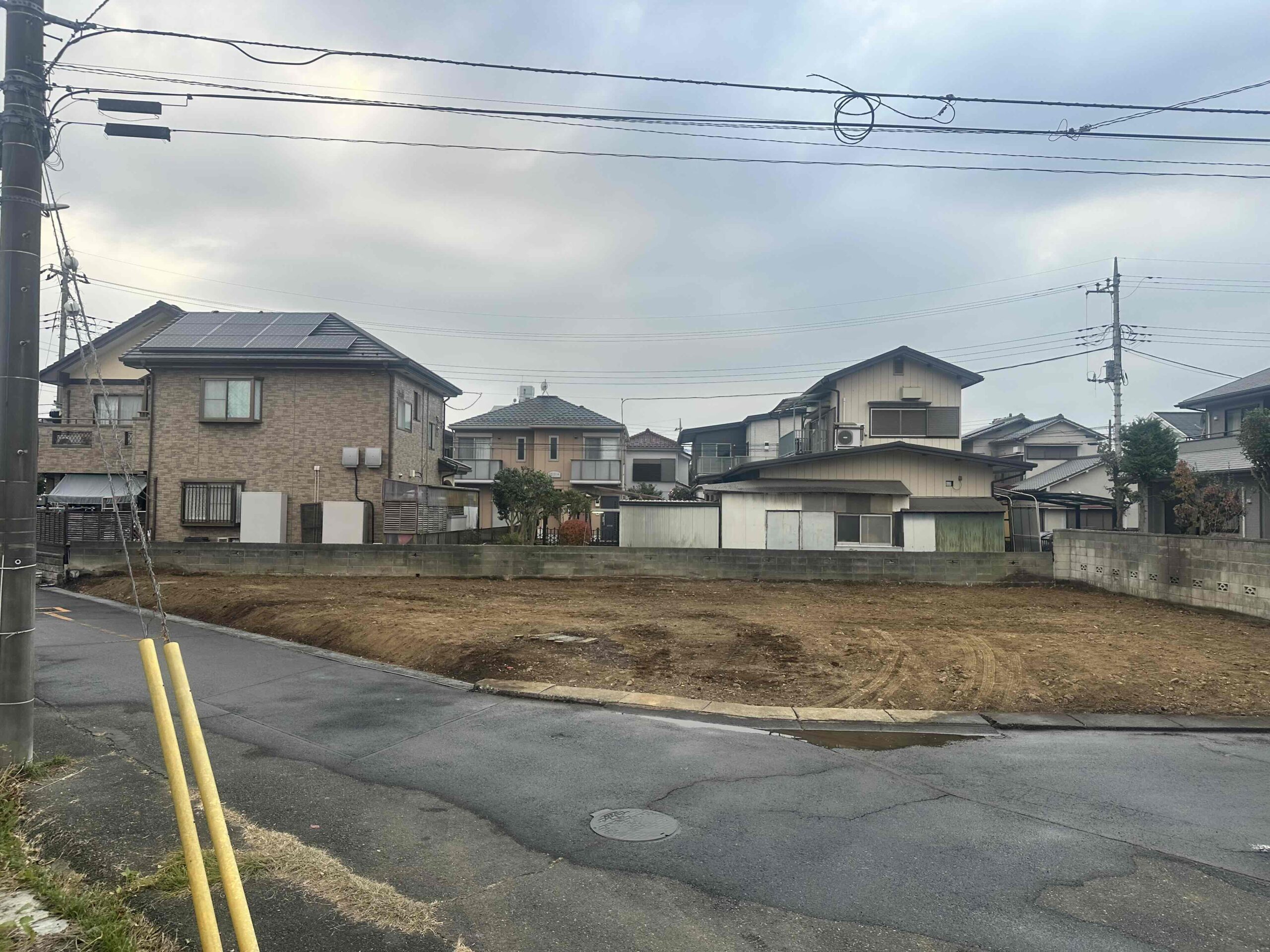 更地になった2区画分の土地